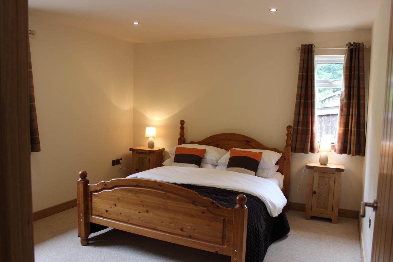 Lodge Loch Ness Highland With Partial Loch View *